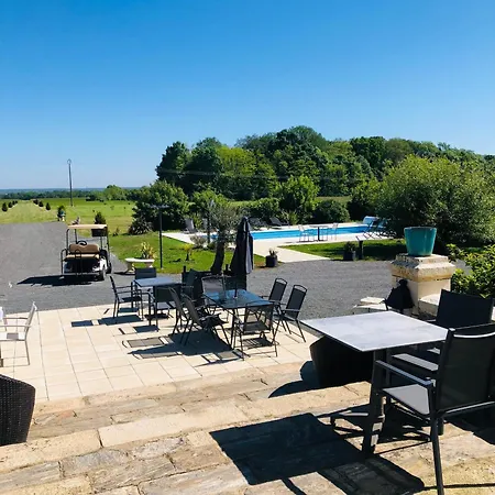 - Les Combles Du Chateau Des Marais - Avec Vue Sur Le - Pour 2 A 5 Personnes