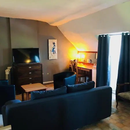 - Les Combles Du Chateau Des Marais - Avec Vue Sur Le - Pour 2 A 5 Personnes Apartmán *