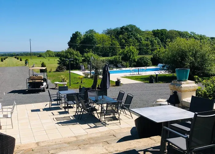- Les Combles Du Chateau Des Marais - Avec Vue Sur Le - Pour 2 A 5 Personnes