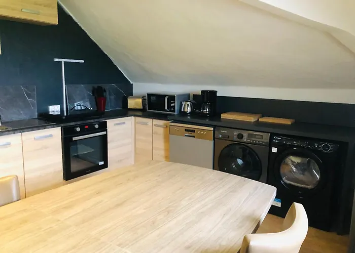 - Les Combles Du Chateau Des Marais - Avec Vue Sur Le - Pour 2 A 5 Personnes Apartamento